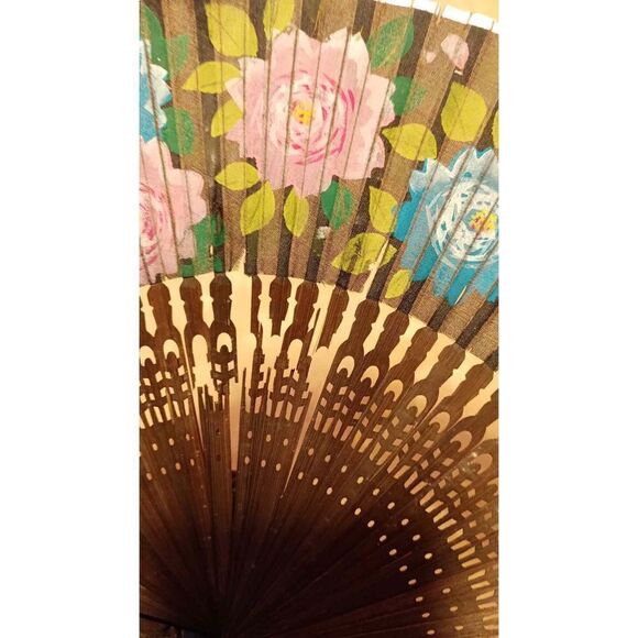 Vintage rose wood and silk Oriental hand fan in fair condition still useable but - Picture 8 of 15
